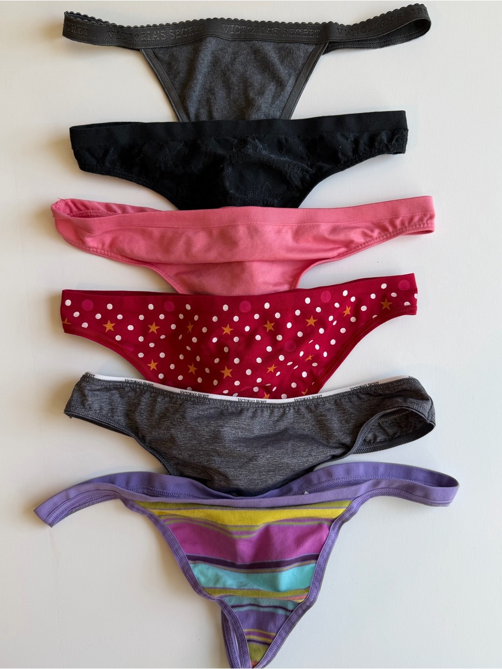 S/6 Victoria’s Secret Thong Panties Wide Band Seamless